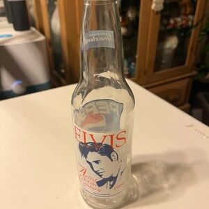 Elvis Presley Pepsi glass preowned see pictures. Artist of the century 1999.
